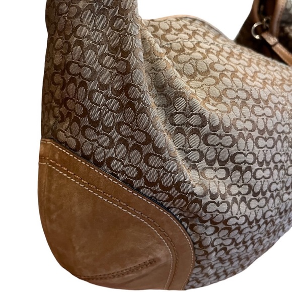 Coach 100% Authentic CC logo shoulder bag. Hobo - Picture 3 of 16